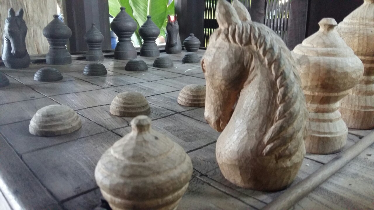 Makruk or Thai chess (White)